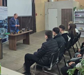 Школьники из Колышлея изучили производство на заводе «Импульс-Атом»