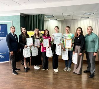 Завод "Импульс-Атом" наградил победителей конкурса Наследие выдающихся предпринимателей России"