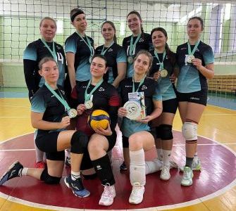 Импульс-Атом получил кубок победителей волейбольной любительской лиги Импульс-Атом получил кубок победителей волейбольной любительской лиги