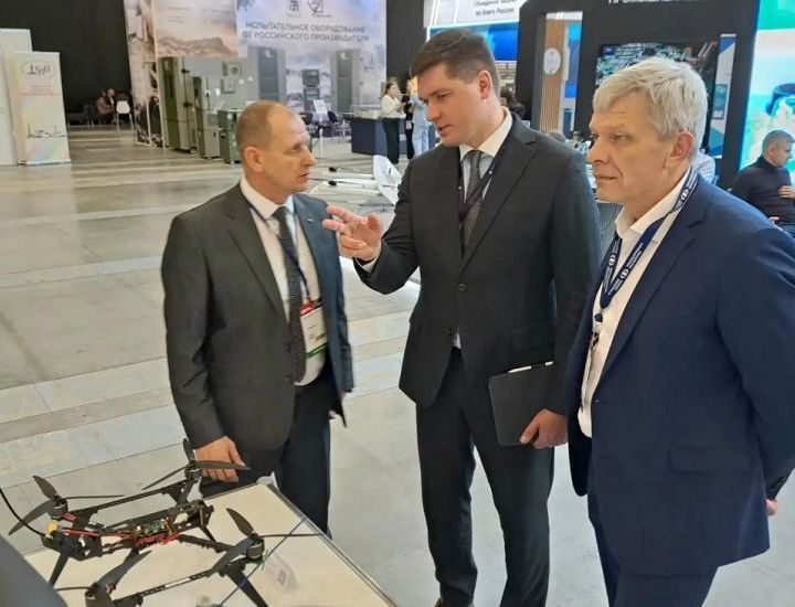 «Импульс-Атом» представил агродрон нового поколения на форуме «Российский промышленник» «Импульс-Атом» представил агродрон нового поколения на форуме «Российский промышленник»