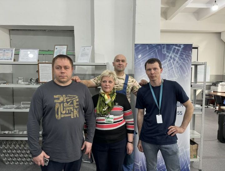 Сегодняшние школьники в гостях у вчерашних Сегодняшние школьники в гостях у вчерашних