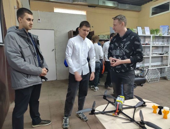 "Импульс-Атом" познакомил студентов с производством беспилотной техники "Импульс-Атом" познакомил студентов с производством беспилотной техники