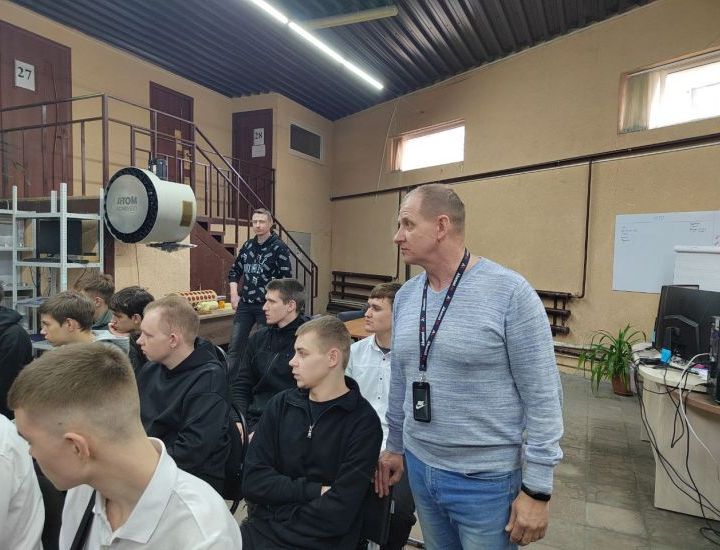 "Импульс-Атом" познакомил студентов с производством беспилотной техники "Импульс-Атом" познакомил студентов с производством беспилотной техники