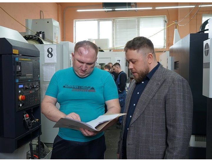 Ветеран СВО приступил к работе на "Импульс-Атом" Ветеран СВО приступил к работе на "Импульс-Атом"