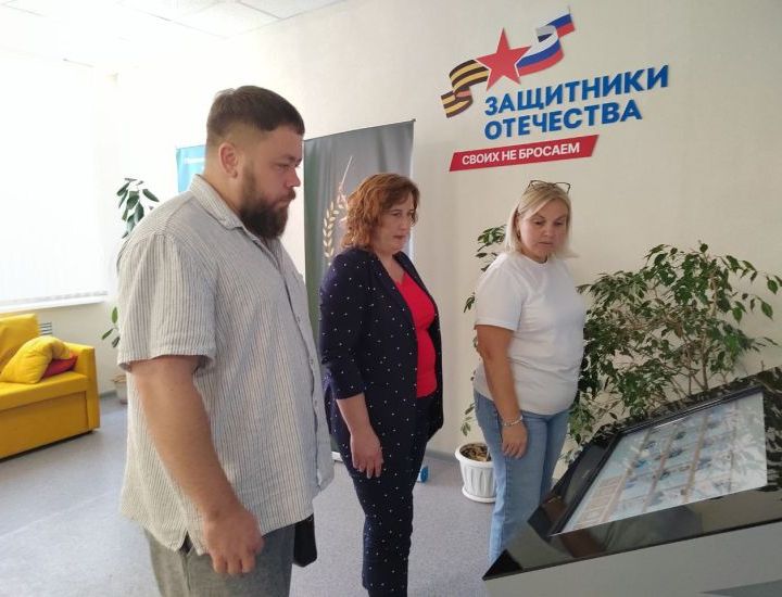 Ольга Клейменова и Валерий Чуйков подписали соглашение о помощи ветеранам СВО Ольга Клейменова и Валерий Чуйков подписали соглашение о помощи ветеранам СВО