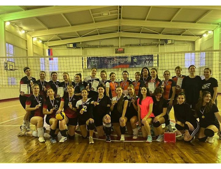 Волейбольная команда Импульс-Атом из Пензы стала призером чемпионата в Мордовии