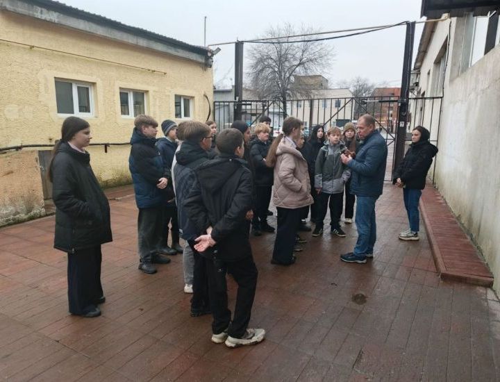 Для семиклассников провели профэкскурсию по пензенскому заводу Для семиклассников провели профэкскурсию по пензенскому заводу